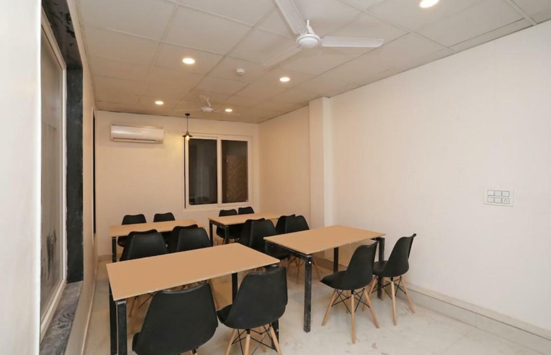 Hotel Galaxy Inn Gurgaon Esterno foto