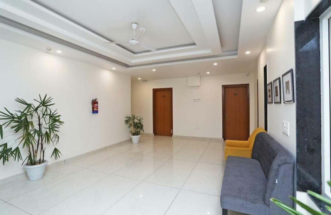 Hotel Galaxy Inn Gurgaon Esterno foto
