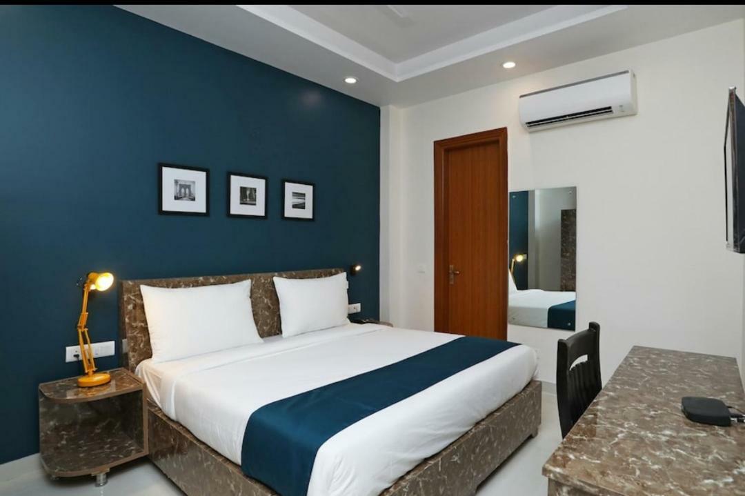Hotel Galaxy Inn Gurgaon Esterno foto